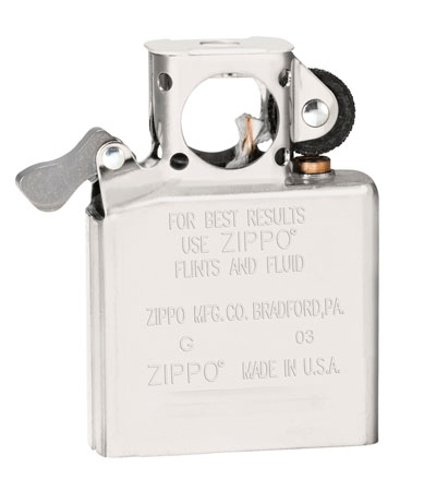 Подарочный набор: зажигалка Black Ice® и вставной блок для трубок ZIPPO 29789